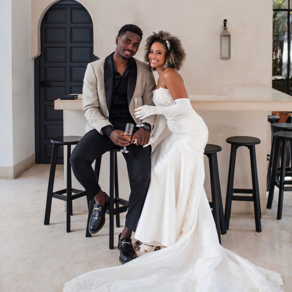 Wedding photo of Loyola alumni Donte and Brady Ingram