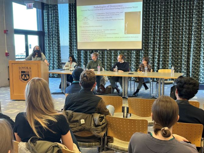 Dr. Weinreb and her undergraduate interns spoke at the February 10th roundtable “Eating Disorders as an Interdisciplinary Problem: Research in the History of Psychiatry.”